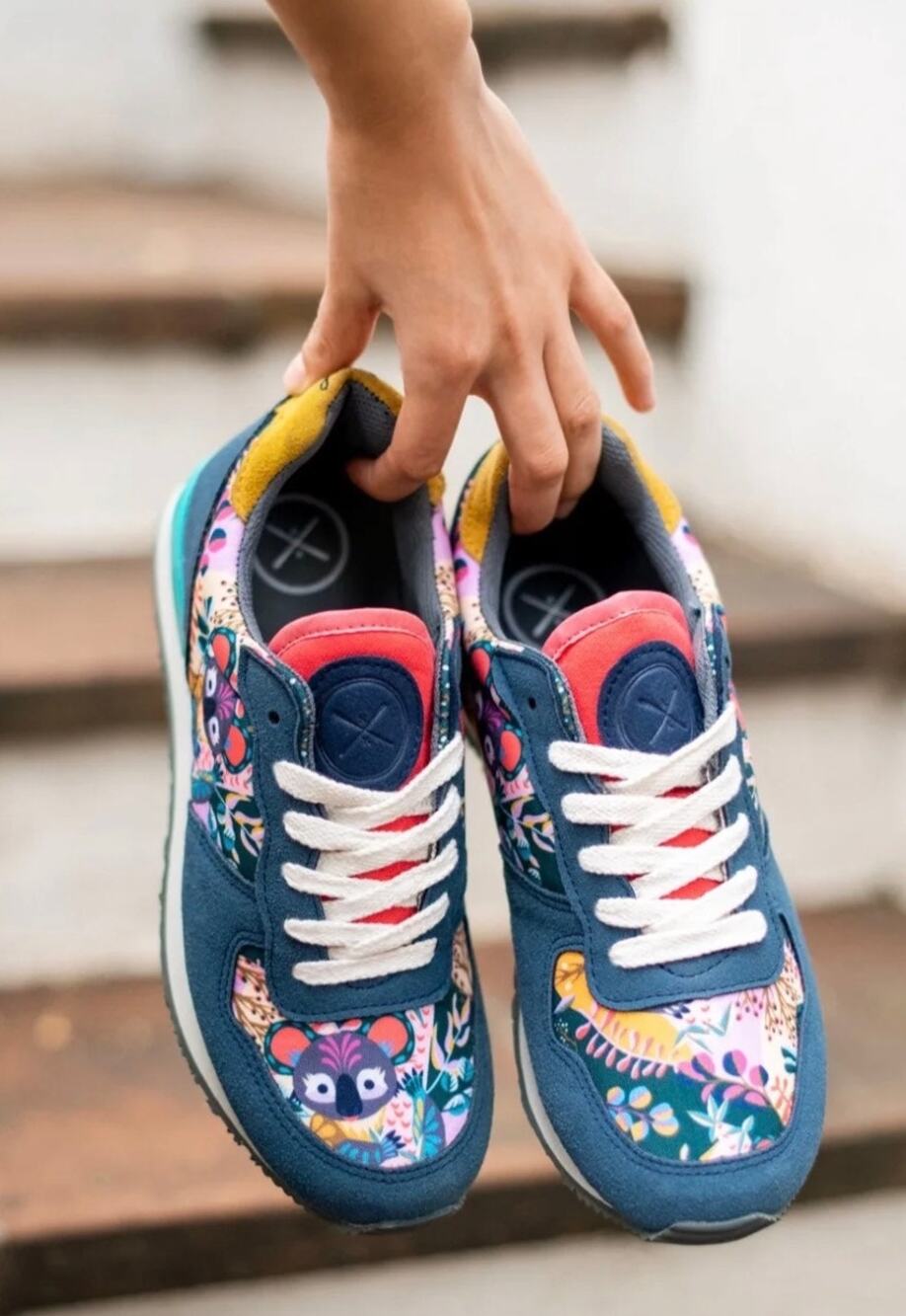 Inkkas Vegan Jogger Joey Floral Sneakers Shoe Size 7 Colorful Print Blue